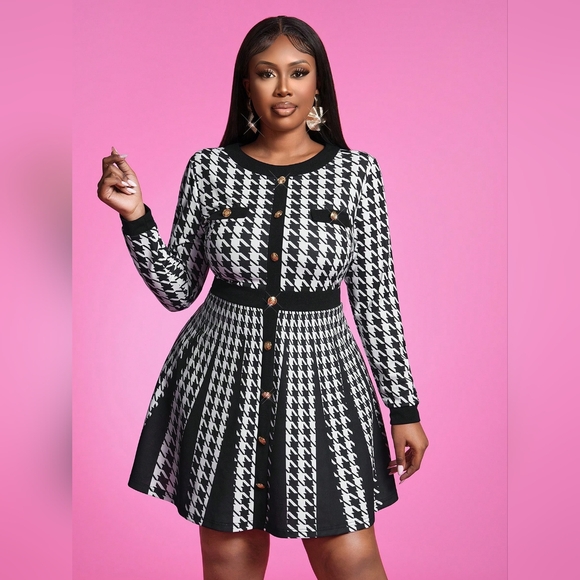 Houndstooth Print Button Front Dress - Picture 8 of 11
